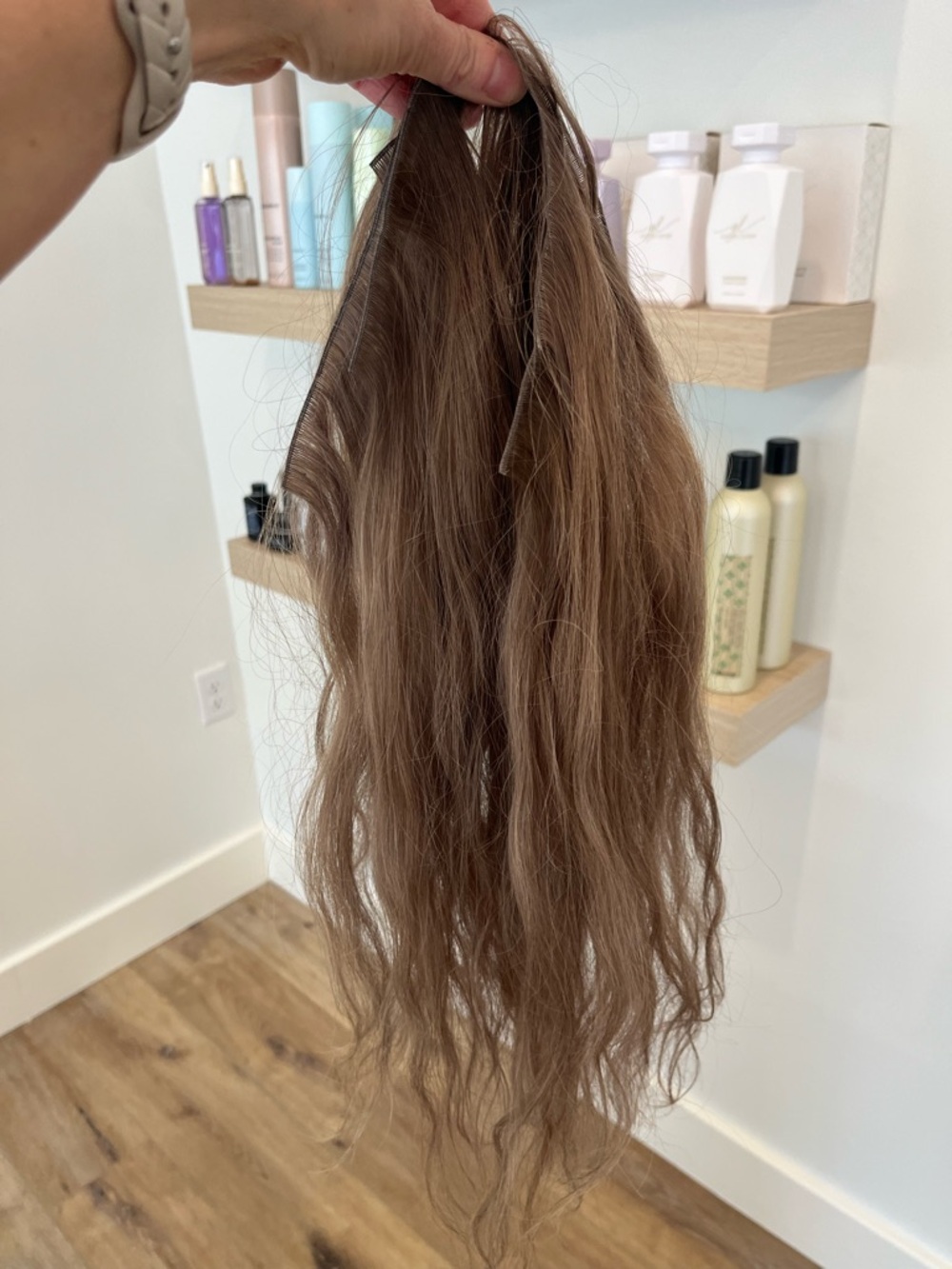 Women's Extension microwefts 
Light Brown in the color jersey by IBE